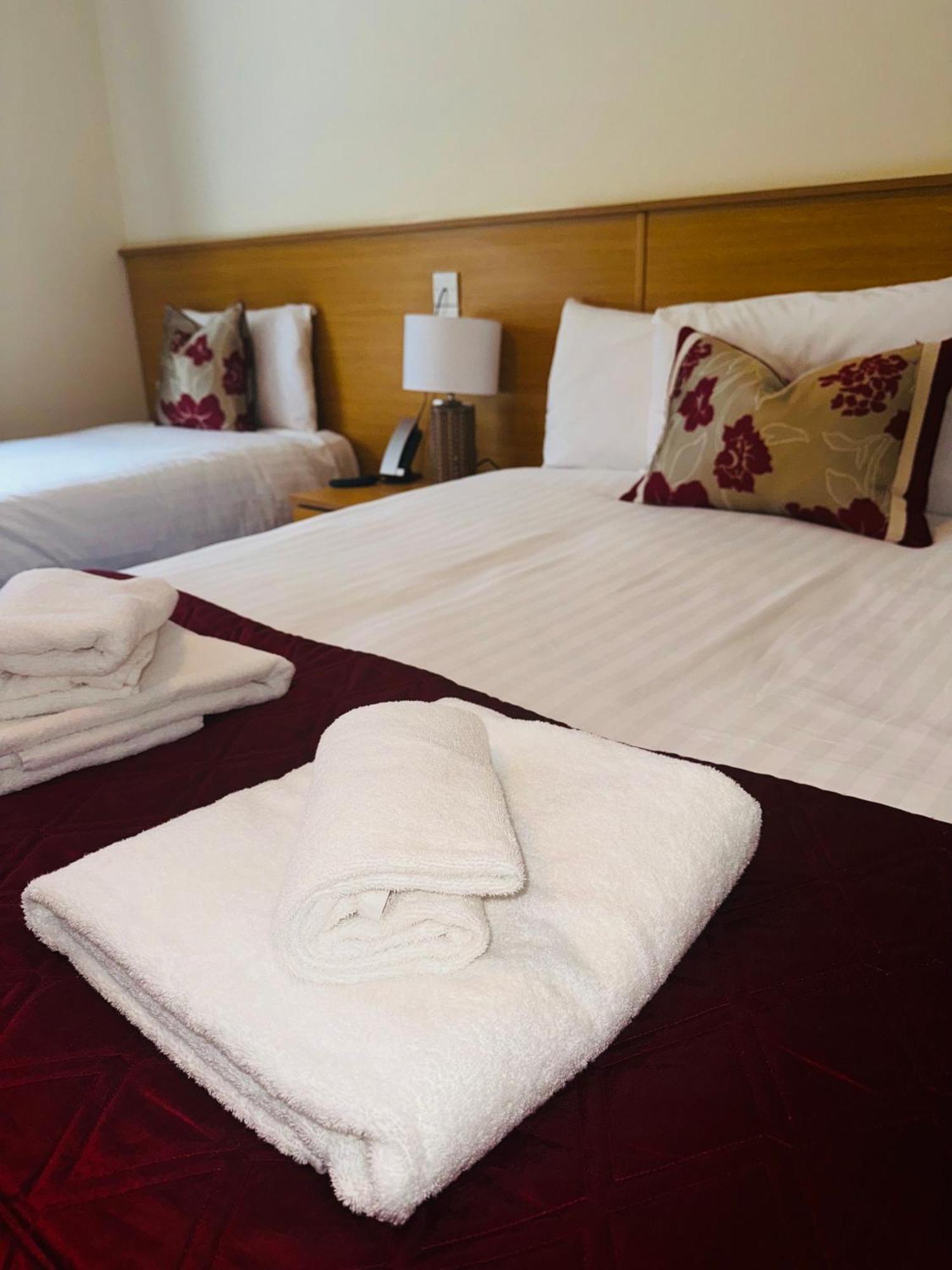 The Hedges Hotel Stranocum ภายนอก รูปภาพ