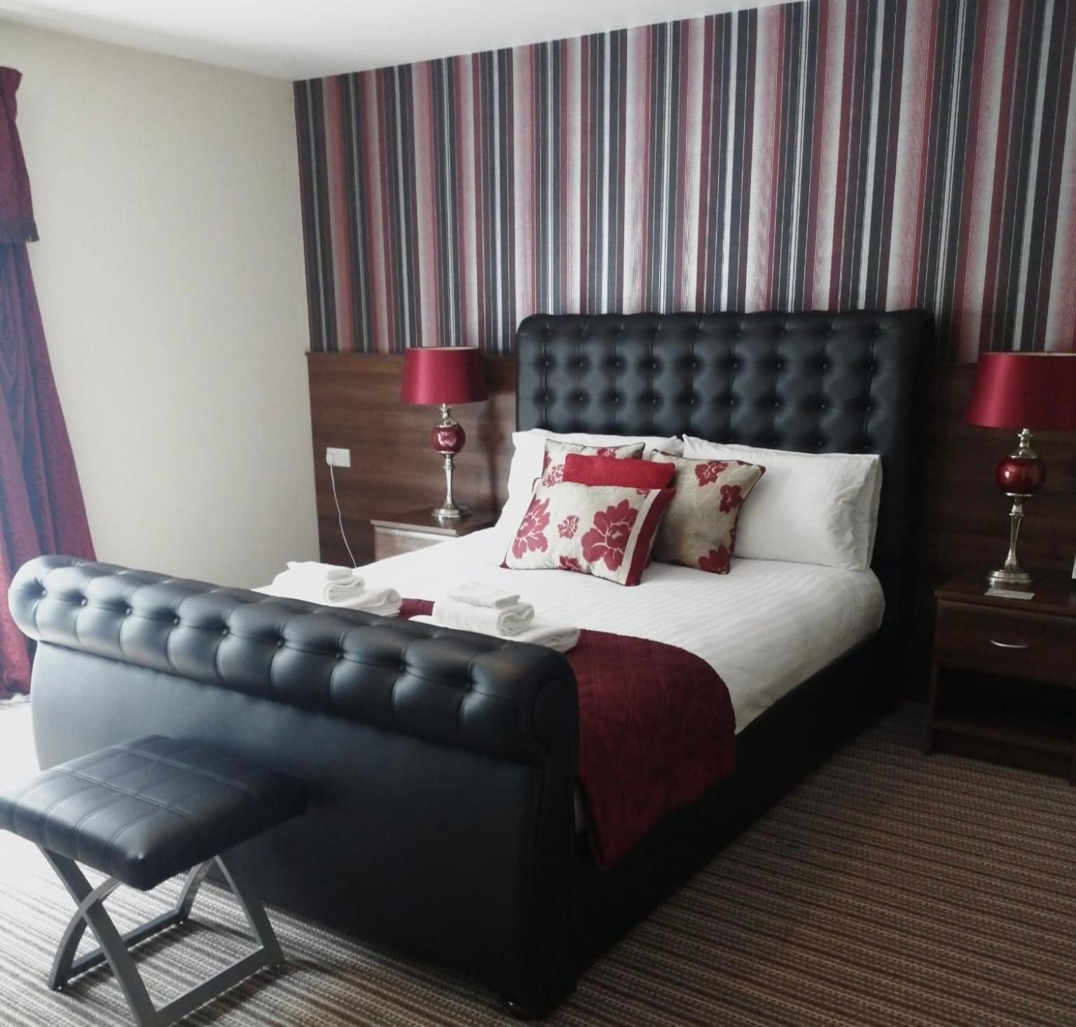 The Hedges Hotel Stranocum ภายนอก รูปภาพ
